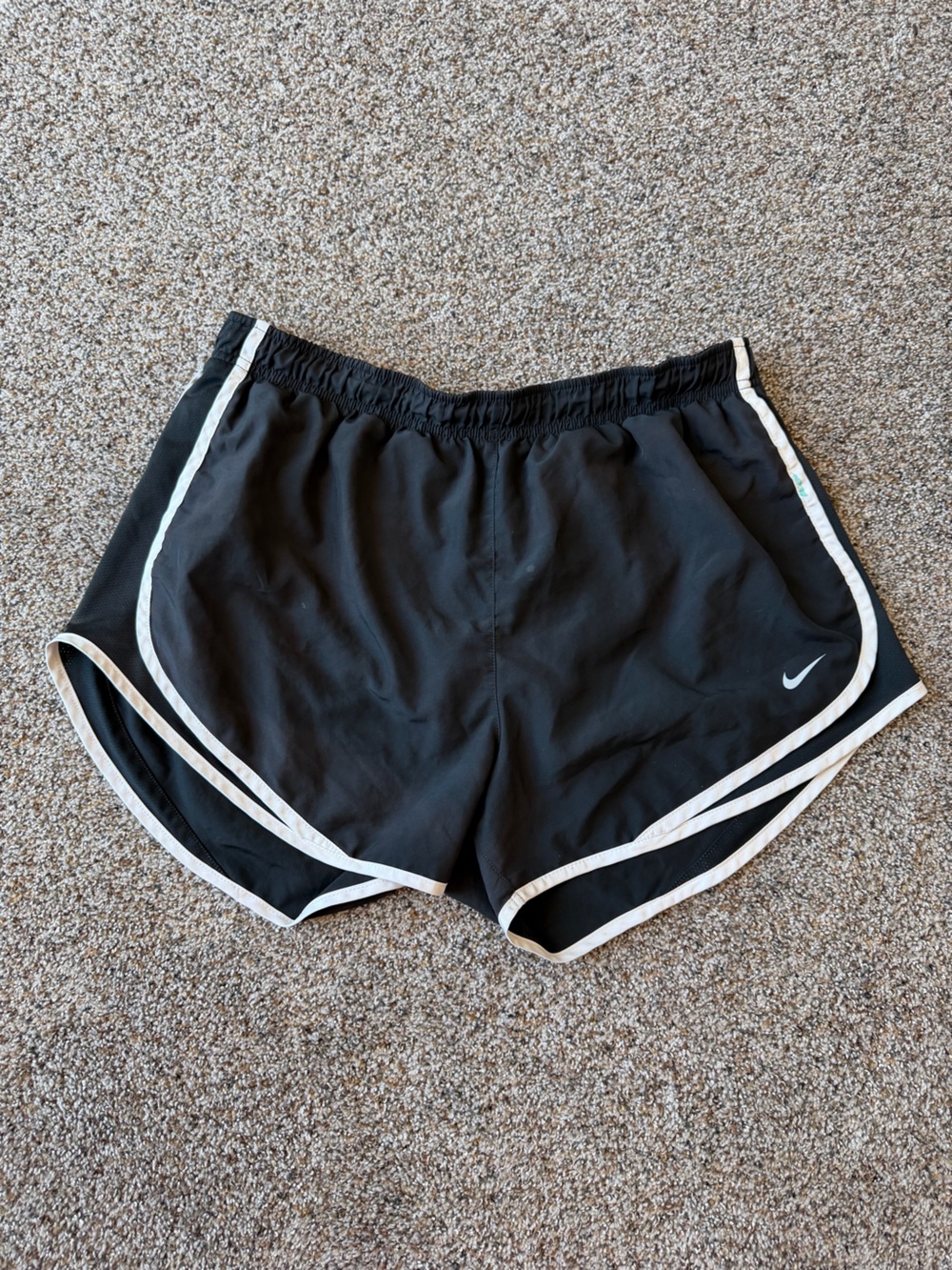 Nike Dri-FIT Tempo Running Shorts Black White Athletic Gym Women XL Plus Size